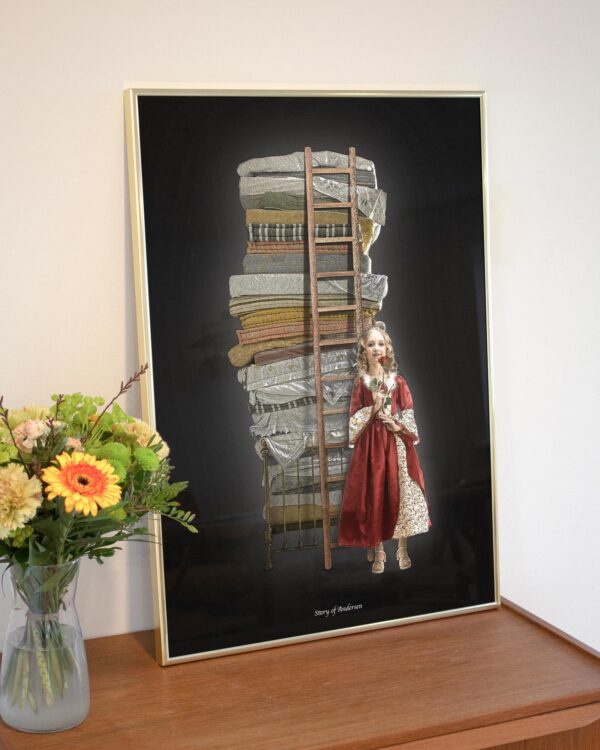 Poster – H.C. Andersens Signatur – Prinsessan på ärten – Svart bakgrund